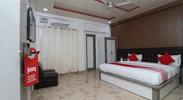 Capital O 13722 Hotel Walnut Inn, Rezervovat Hotel Mussoorie Uttarakhand
