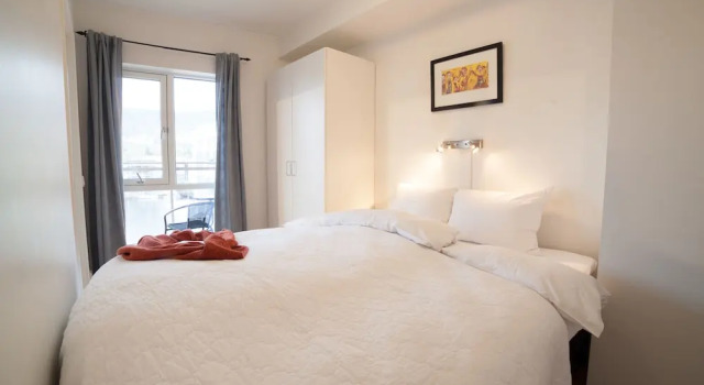 BJØRVIKA APARTMENTS, Damsgård Area, Bergen city center, Забронировать Апартаменты/квартира Отели Бергена с парковкой, рядом с West Norway Museum of Decorative Art, Парковка