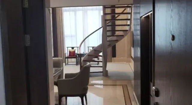 Люкс Deluxe Fengxin Ronghui Landscape Hotel