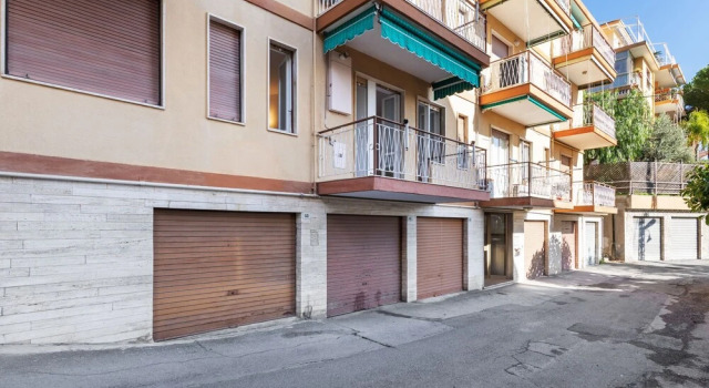 Attractive Apartment in Sanremo With Balcony, Забронировать Апартаменты/квартира Апартаменты Сан-Ремо, рядом с Пляж Габриэлла, Апартаменты/квартира