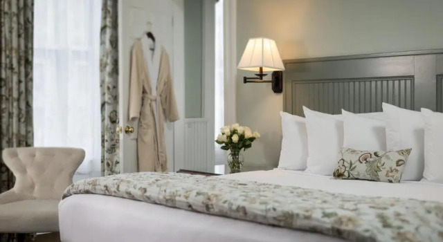 Номер Standard Saratoga Arms Hotel
