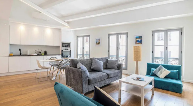 Апартаменты Charming Apartment With AC- 2bd/4p - Near the Sea
