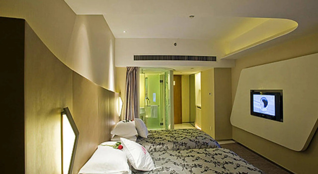 Hangzhou E M Grand Hotel