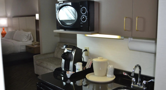 Люкс Holiday Inn Express & Suites Kent - University Area by IHG