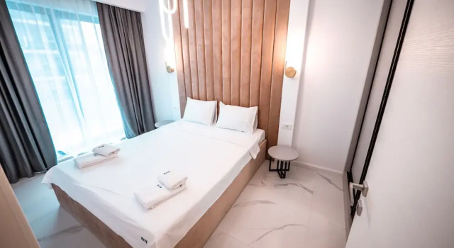 Люкс c 1 комнатой с балконом и с частичным видом на море Wave 6 Apartments