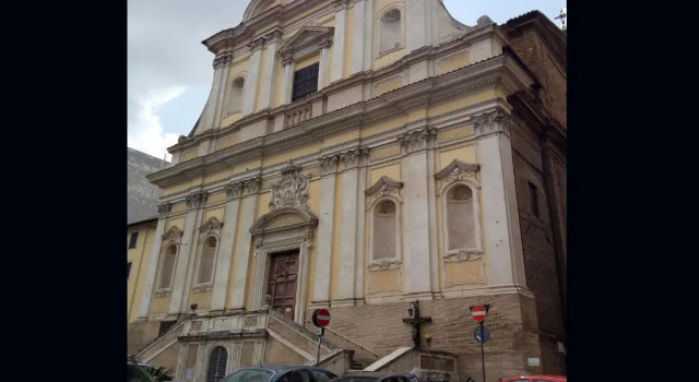 Interno 6 San Pietro