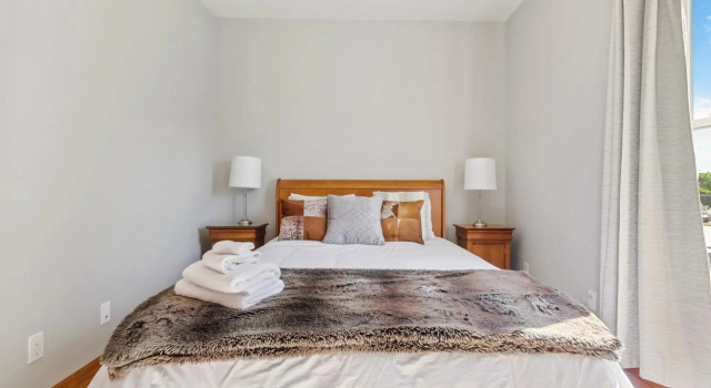 220 Snowbridge w/ Free Shuttle to Village, Забронировать Шале Коллингвуд Blue Mountain - Collingwood