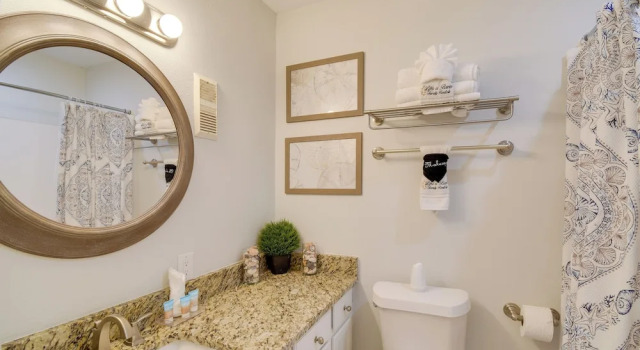 Vibrant Gulf Shores Getaway w/ Pool & Beach Access