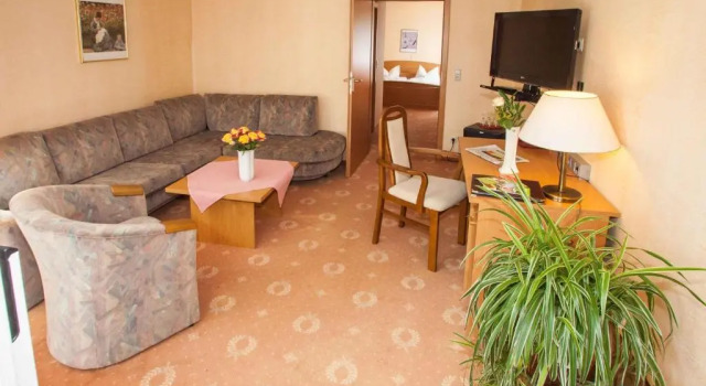 Hotel Hahnenkleer Hof, Book Hotel Hoteller i Goslar med pool, Swimmingpool