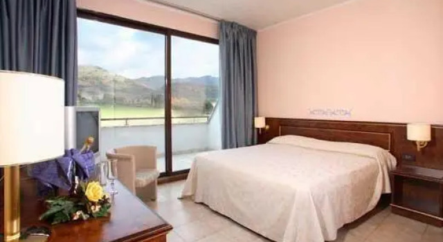 La Meridienne, Book Hotel Hoteller i Palestrina med parkering, Parkering