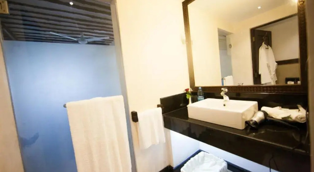 Номер Standard с видом на океан Jacaranda Indian Ocean Beach Resort