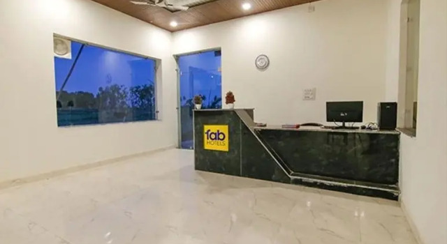 FabHotel Tiger Inn Corbett, Rezervovat Hotel Nainital Uttarakhand