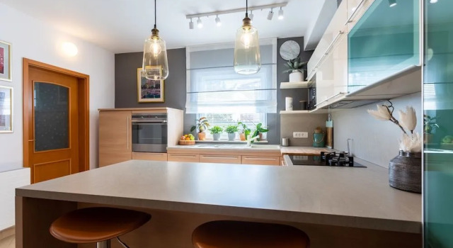 Apartmani Tina, Varaa Hotelli Hotellit Kvarner Islands uima-altaalla, Uima-allas