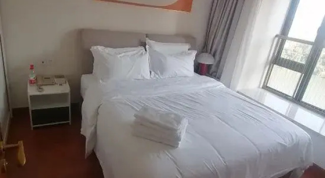 Люкс Boyue Apartment (Qingyuan Fogang Evergrande Yiquan Four Seasons)