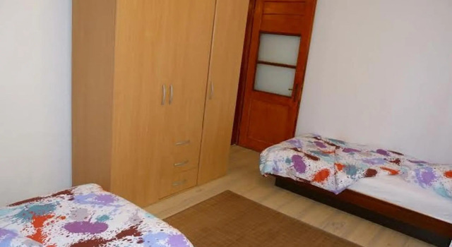 Villa Jadran - 10 m from beach - H(6+2)