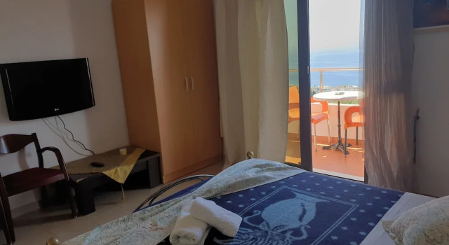 Hotel Imperial, Book Hotel Himarë Vlorë County