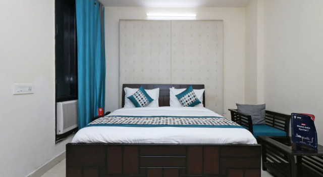 Springs Homes By OYO Rooms, Забронировать Отель Гургаон Gurgaon Region, рядом с Улица Гольф-Корс-роуд