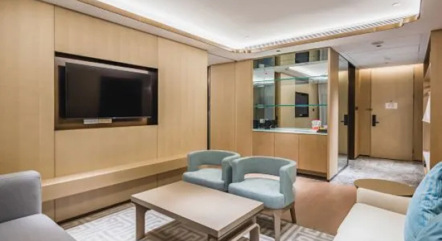 Двухместный люкс Deluxe Qingdao Jimo Ancient City GINLAN JIA Hotel