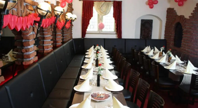 Hotel Restaurant Balkan, Забронировать Отель Отели Трира с парковкой, рядом с Пешеходная зона Трира, Парковка