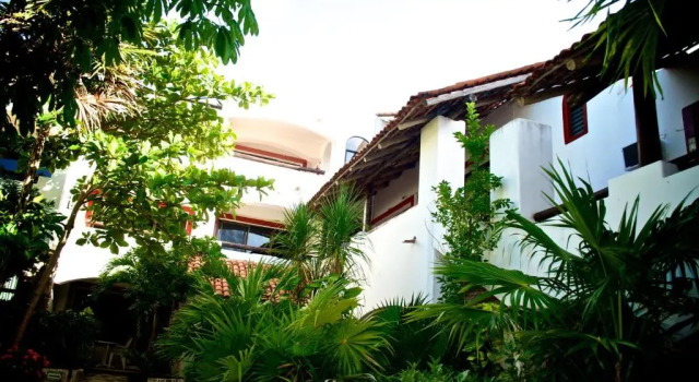 Четырёхместный номер Standard с видом на сад Pelicano Inn Playa del Carmen - Beachfront Hotel