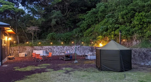 Коттедж Big Island Base 一組限定の庭付き一棟貸し BBQ 焚き火 テントサウナ 最大6名