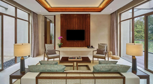 Lushan West Sea Resort, Curio Collection by Hilton