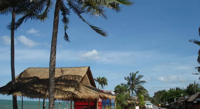 Pranbeach Front Condo (K.M. Condo), จอง โรงแรม ปราณบุรี ประจวบคีรีขันธ์, ใกล้ Pak Nam Pran Beach
