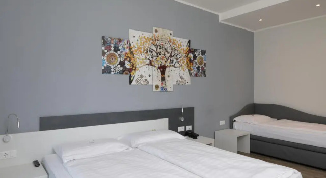 Семейный номер Standard с балконом Eco Hotel Benacus
