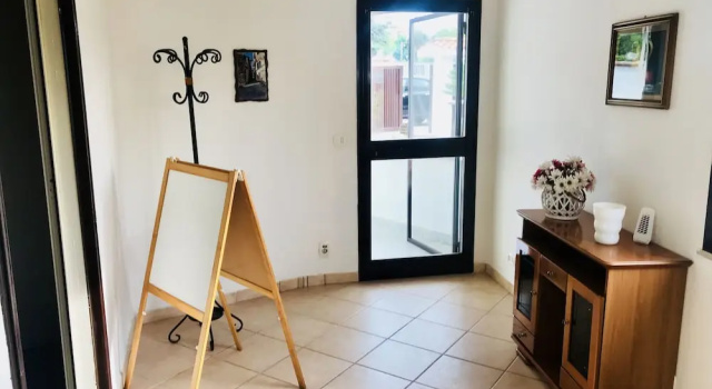 Sole E Verde, Забронировать Отель Отели Неттуно с бассейном, Бассейн