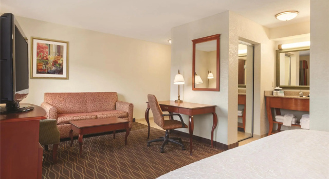 Двухместная студия Hampton Inn & Suites Greenfield