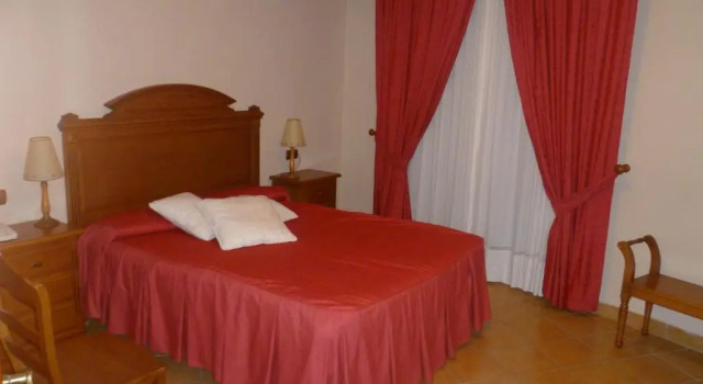 Hotel Paraje La Lambra, Book Hotel Rus Jaén