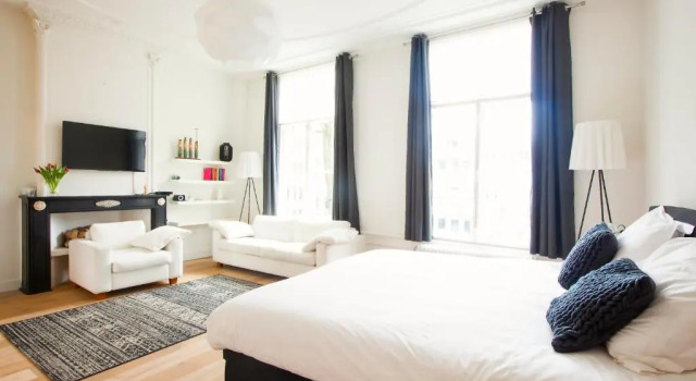 Номер Deluxe Mokum Suites