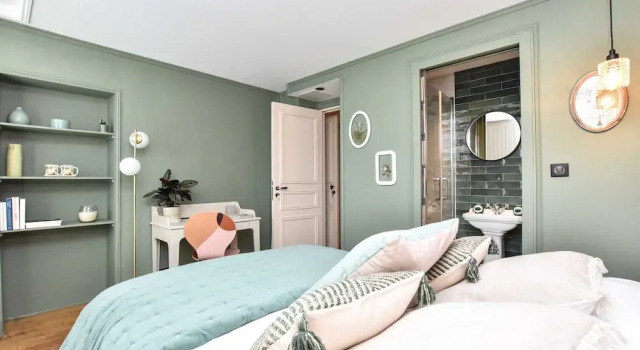 Charming 3BR Apt- Montorgueil / Rapublique, Забронировать Апарт-отель Париж Иль-де-Франс, рядом с Станция метро Rambuteau
