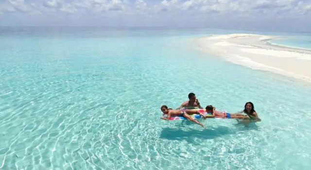 Villa Kudì Maldives Guest House Thulusdhoo, Забронировать Гостевой дом Тулусду Атолл Северный Мале