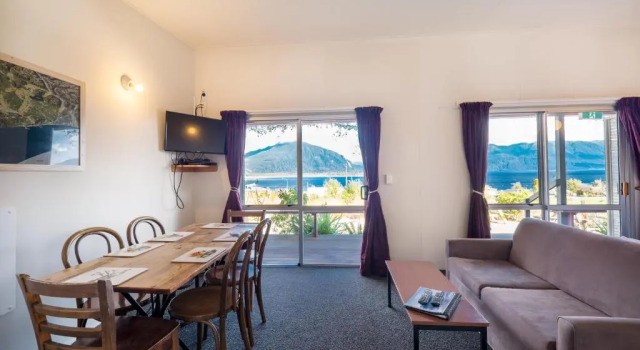 Семейный номер Standard с видом на озеро Hotel Lake Brunner