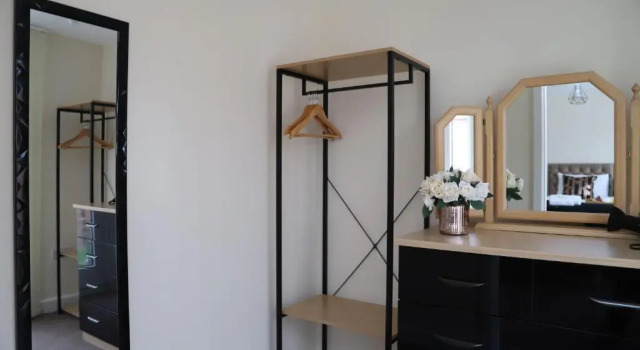 Syster Properties Serviced Accommodation Leicester 5 Bedroom House Glen View, Забронировать Отель Бизнес-отели Англии, 4* 5*