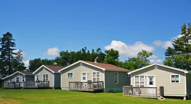 Jake & Jo's Cottages, Buchen Sie Ferienhaus Brackley Beach Green Gables Shores