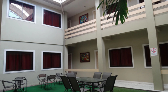 Davao Royal Suites and Residences, Varaa Hotelli Edulliset hotellit kohteessa Davao