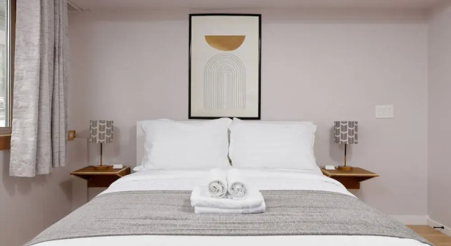 3509 Chrisdale Ave, Buchen Sie Hotel Burnaby 