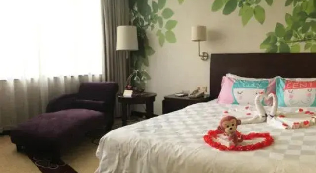 Southern Yijing Hotel (Songgang Songming Avenue Branch), Rezerwuj Hotel Hotele w Shenzhen z parkingiem, Parking