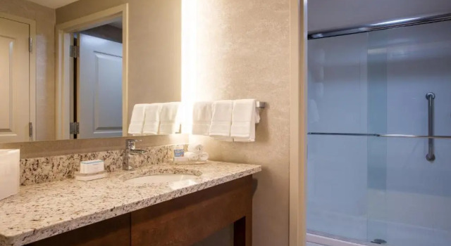 Четырёхместный люкс c 1 комнатой Homewood Suites By Hilton Myrtle Beach Coastal Grand Mall
