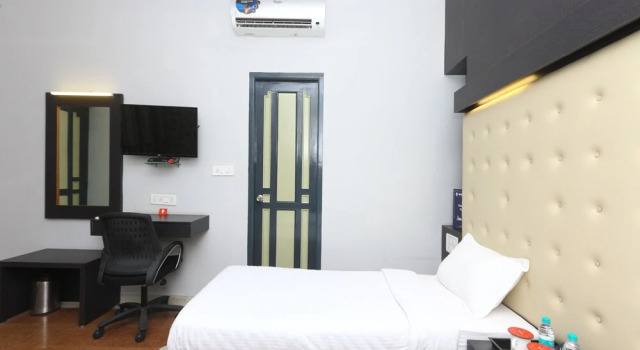 OYO 9655 Hotel Grace Residency, Забронировать Отель Отели штата Тамилнада с завтраком, Завтраки