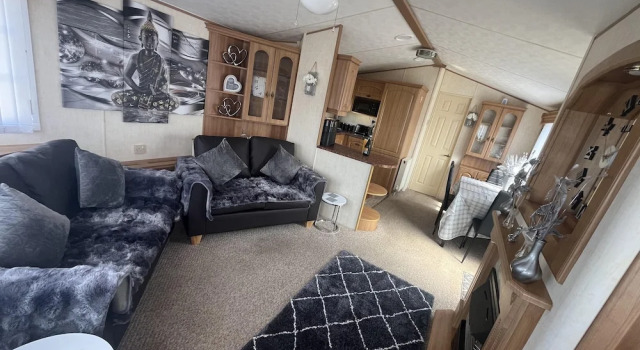 Cozy Cabin Retreat in Towyn