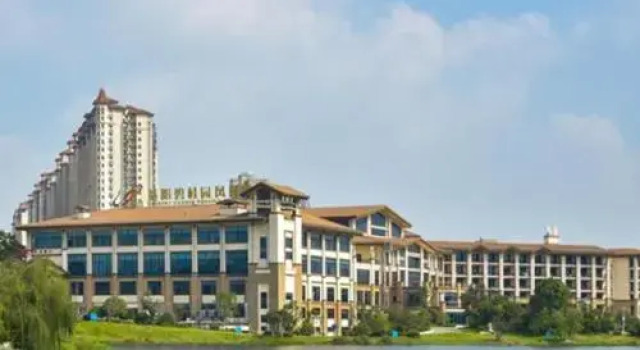 Country Garden Phoenix Hotel, Book Hotel Hotels in Yiyang with a Pool, Swimming Pool