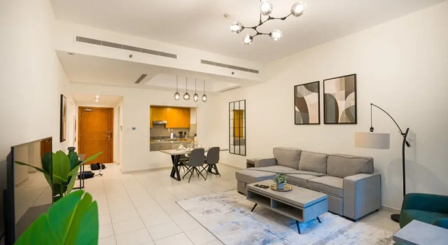 Easygo- Spacious 1bdr Bay Square Busbay