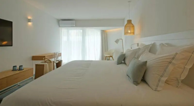 Двухместный номер Classic с балконом Malibu Foz Hotel - La Maison Younan