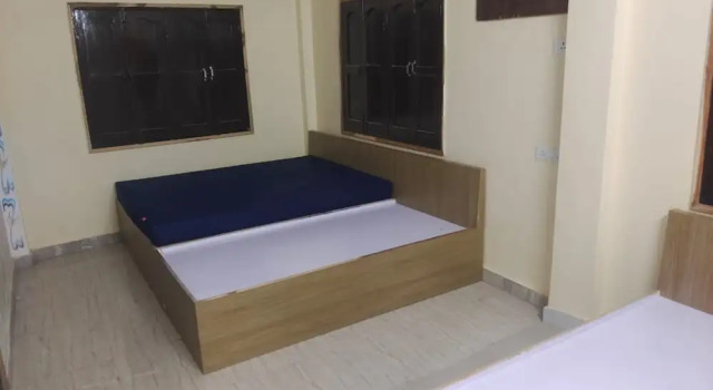 Четырёхместный номер Deluxe Goroomgo Bhagwaan Das Varanasi
