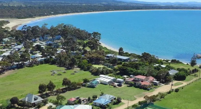 Люкс Мансарда Swansea Cottages & Lodge Suites