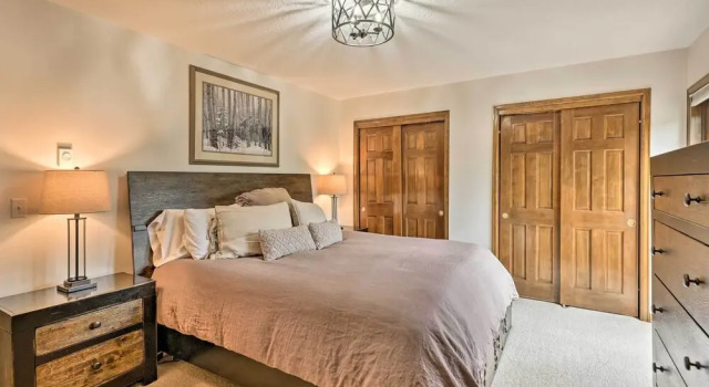 Апартаменты с 2 комнатами Walk to Ski Lift: Breckenridge Retreat w/ 2 Decks!