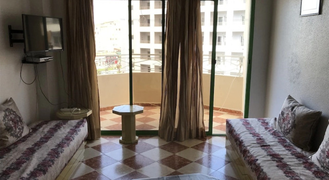 Maison De Vacances, Rezerwuj Apartament Hotele w Tanger-Tetouan z parkingiem, Parking